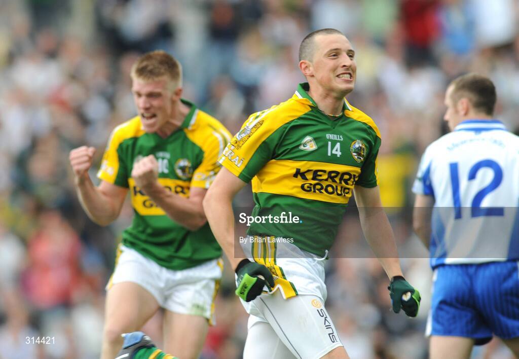 3 August 2008; Kieran Donaghy, right, celebrates with Tommy Walsh after scoring the only goal for Kerry. All-Ireland Senior Football Championship Qualifier, Round 3, Kerry v Monaghan, Croke Park, Dublin. Picture credit: Brian Lawless / SPORTSFILE