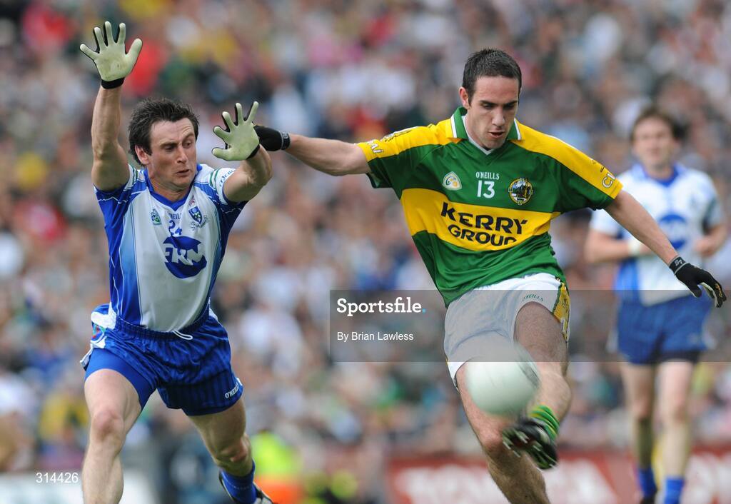 3 August 2008; Declan O'Sullivan, Kerry, in action against Gary McQuaid, Monaghan. All-Ireland Senior Football Championship Qualifier, Round 3, Kerry v Monaghan, Croke Park, Dublin. Picture credit: Brian Lawless / SPORTSFILE
