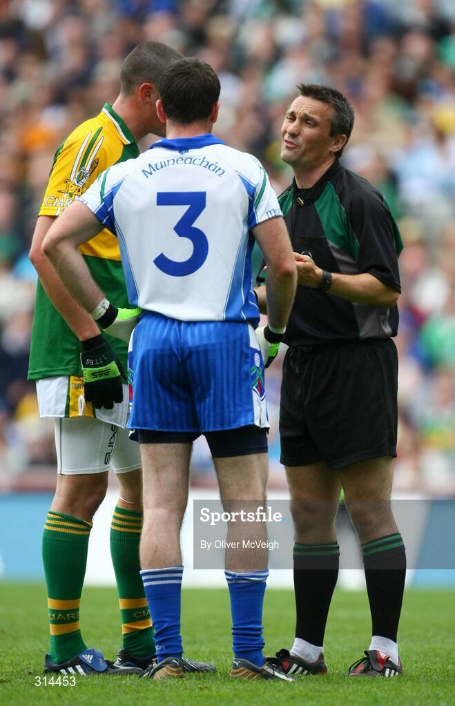 3 August 2008; Referee Maurice Deegan speaks to Kieran Donaghy, Kerry, and John Paul Mone, Monaghan. All-Ireland Senior Football Championship Qualifier, Round 3, Kerry v Monaghan, Croke Park, Dublin. Picture credit: Oliver McVeigh / SPORTSFILE