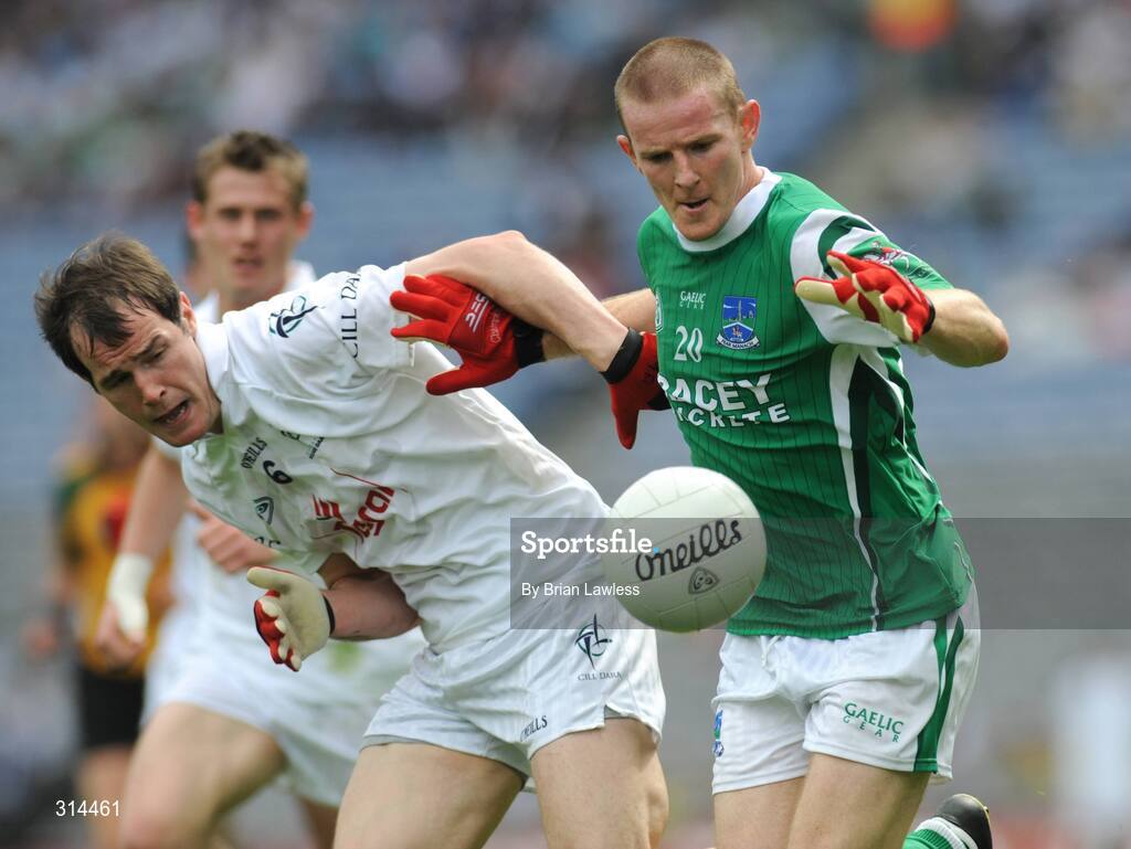 3 August 2008; Tom Brewster, Fermanagh, in action against Michael Foley, Kildare. All-Ireland Senior Football Championship Qualifier, Round 3, Fermanagh v Kildare, Croke Park, Dublin. Picture credit: Brian Lawless / SPORTSFILE