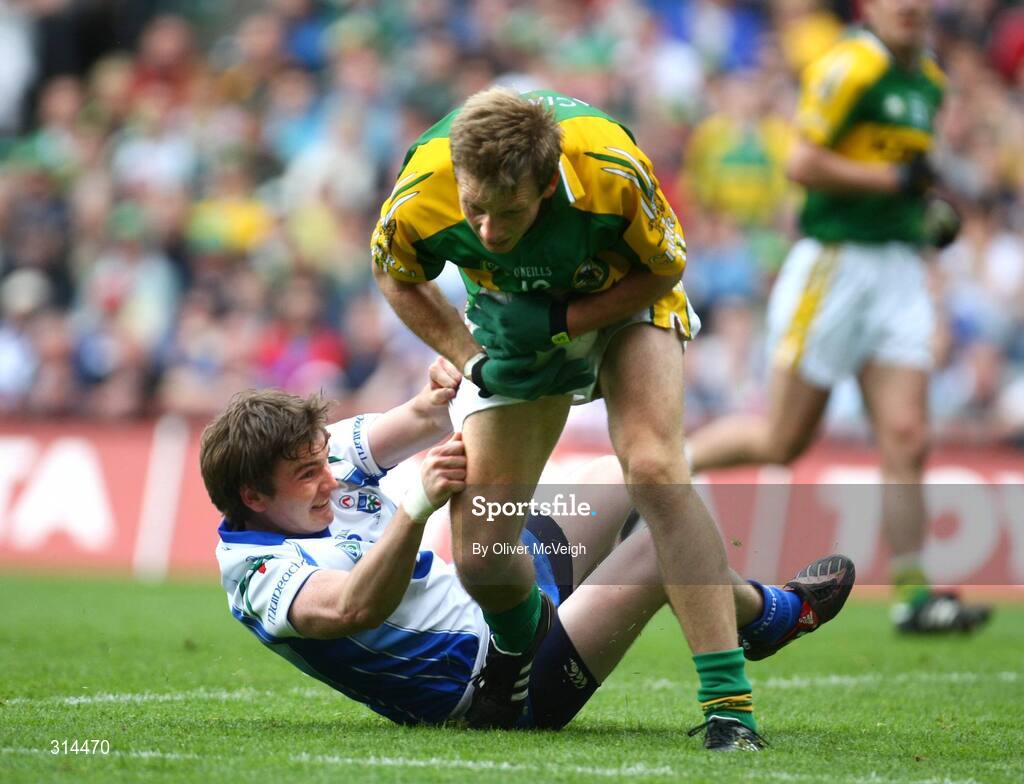 3 August 2008; Donnacha Walsh, Kerry, in action against Dessie Mone, Monaghan. All-Ireland Senior Football Championship Qualifier, Round 3, Kerry v Monaghan, Croke Park, Dublin. Picture credit: Oliver McVeigh / SPORTSFILE
