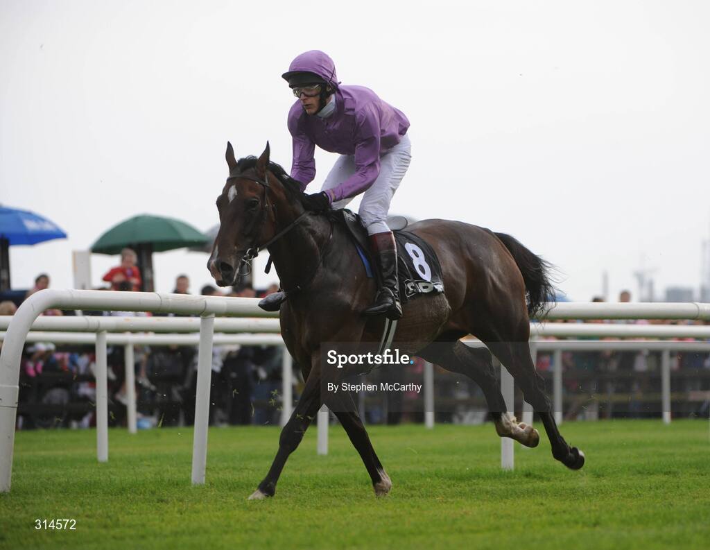 28 July 2008; Ballet Boy, with Paul McMahon up, during the GPT Galway Handicap. Galway Racing Fesitval - Monday, Ballybrit, Galway. Picture credit: Stephen McCarthy / SPORTSFILE