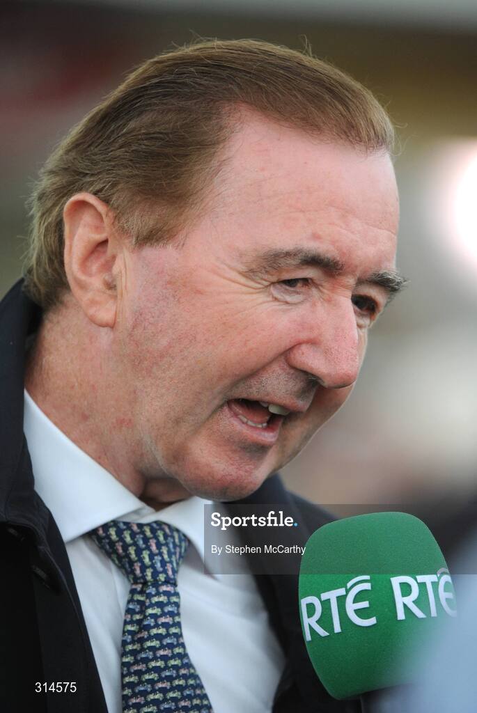 28 July 2008; Trainer Dermot Weld during the opening day of the Galway Racing Festival. Galway Racing Fesitval - Monday, Ballybrit, Galway. Picture credit: Stephen McCarthy / SPORTSFILE