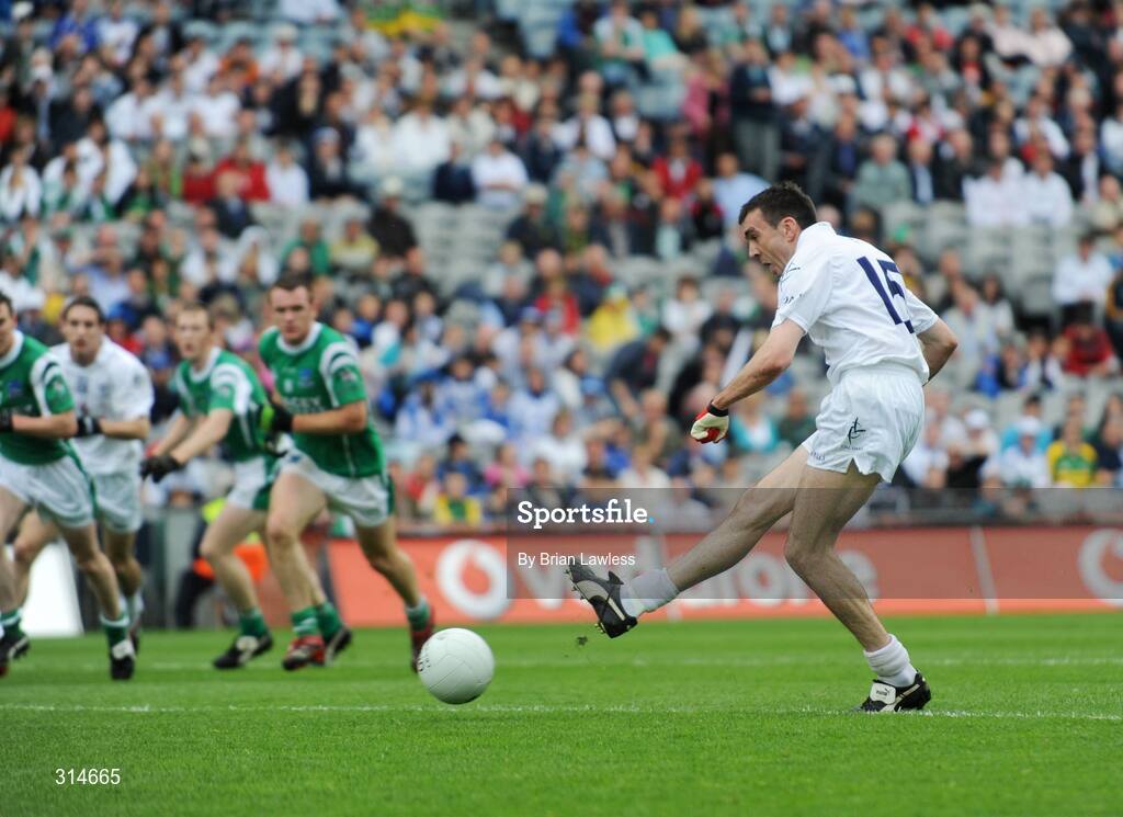 3 August 2008; Kildare's John Doyle shoots and misses from the penalty spot. All-Ireland Senior Football Championship Qualifier, Round 3, Fermanagh v Kildare, Croke Park, Dublin. Picture credit: Brian Lawless / SPORTSFILE