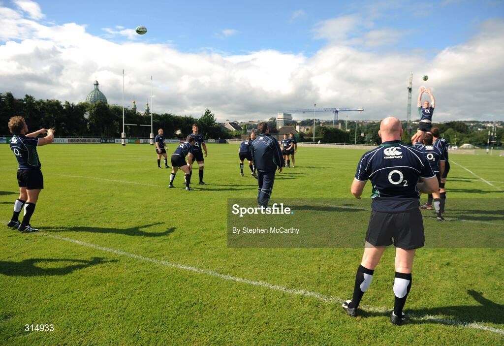7 August 2008; A general view of the Ireland players working on their lineouts during squad training. Presentation Brothers College Sports Grounds, Dennehy's Cross, Cork. Picture credit: Stephen McCarthy / SPORTSFILE