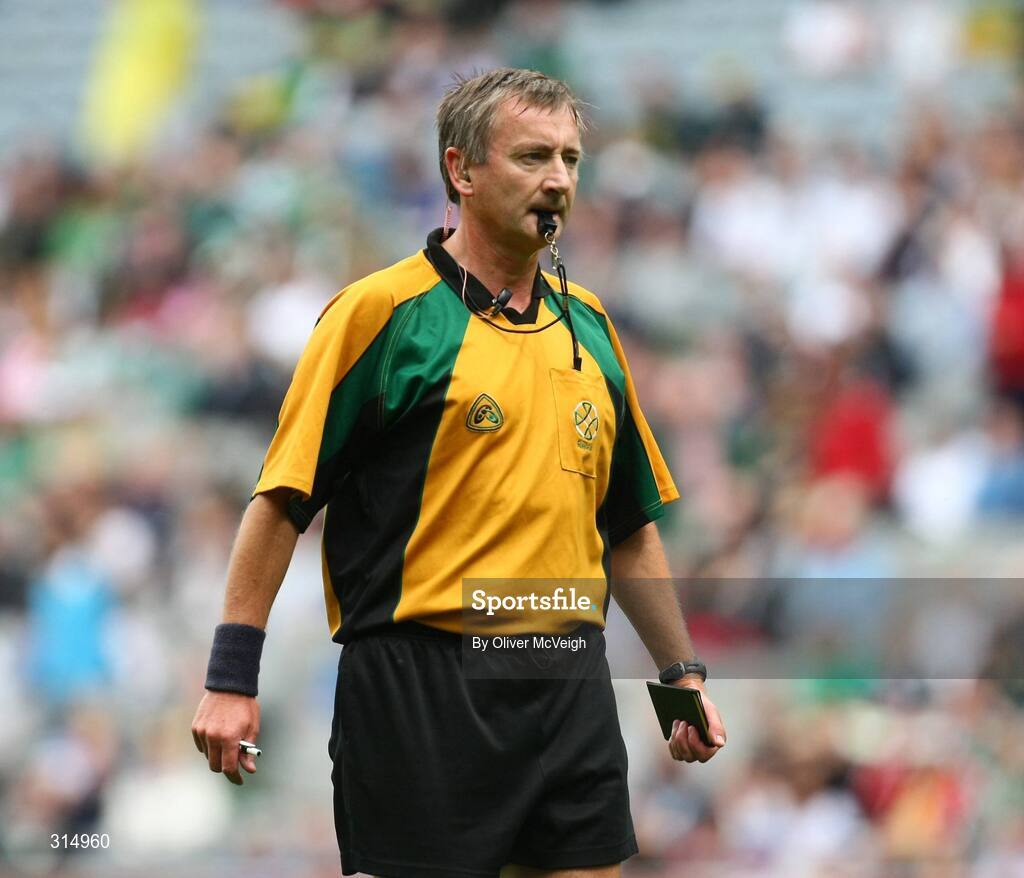 3 August 2008; Referee, Aidan Mangan, Kerry. All-Ireland Senior Football Championship Qualifier, Round 3, Fermanagh v Kildare, Croke Park, Dublin. Picture credit: Oliver McVeigh / SPORTSFILE