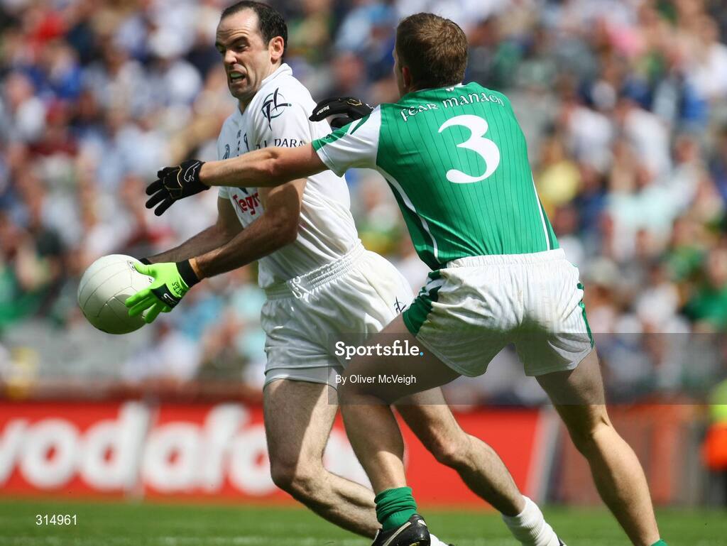 3 August 2008; Dermot Earley, Kildare, in action against Shane McDermott, Fermanagh. All-Ireland Senior Football Championship Qualifier, Round 3, Fermanagh v Kildare, Croke Park, Dublin. Picture credit: Oliver McVeigh / SPORTSFILE