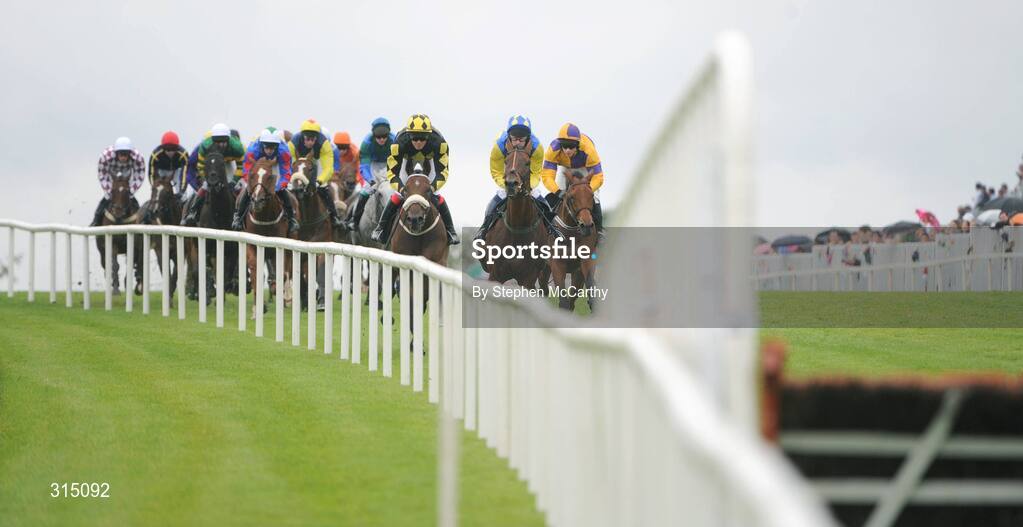 31 July 2008; A general view of the field during the Guinness Galway Hurdle Handicap. Galway Racing Festival - Thursday, Ballybrit, Co. Galway. Picture credit: Stephen McCarthy / SPORTSFILE
