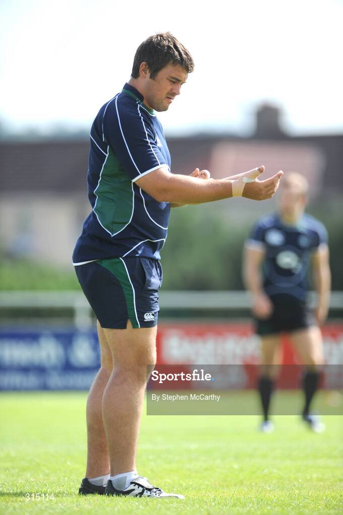7 August 2008; Ireland's Tony Buckley straps up his hand ahead of squad training. Presentation Brothers College Sports Grounds, Dennehy's Corss, Cork. Picture credit: Stephen McCarthy / SPORTSFILE