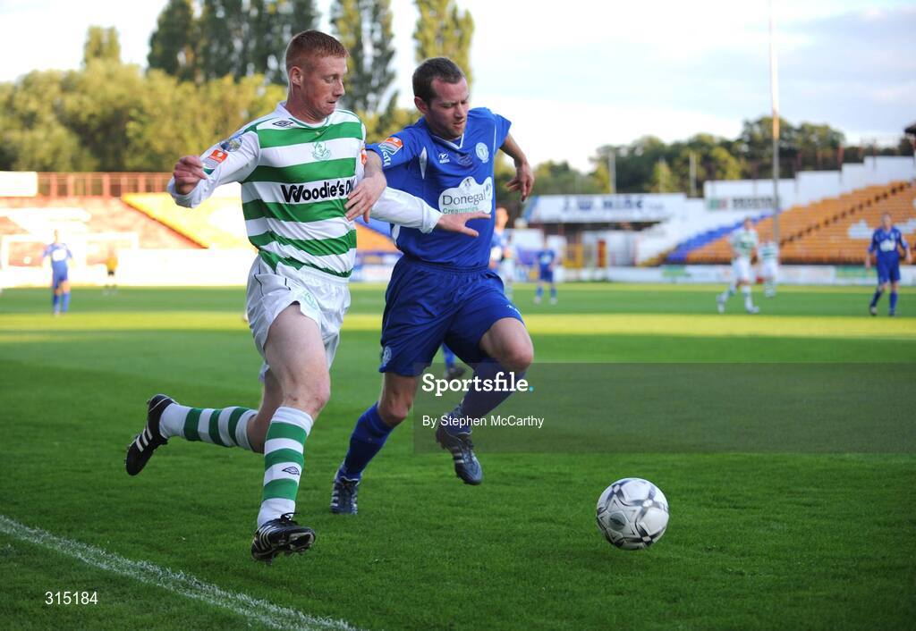 8 August 2008; Eoin Doyle, Shamrock Rovers, in action against Jonathan Minnock, Finn Harps. eircom League of Ireland Premier Division, Shamrock Rovers v Finn Harps, Tolka Park, Dublin. Picture credit: Stephen McCarthy / SPORTSFILE