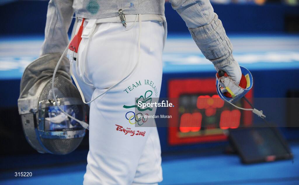 9 August 2008; Siobhan Byrne, Ireland, walks into the arena to face Irena Wieckowska, Poland, to whom she eventually lost 15-8. Beijing 2008 - Games of the XXIX Olympiad, Fencing Hall of National Convention Centre, Olympic Green, Beijing, China. Picture credit: Brendan Moran / SPORTSFILE