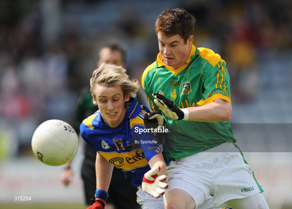 9 August 2008; Sean Curran, Meath, in action against Conor Sweeney, Tipperary. ESB GAA Football All-Ireland Minor Championship Quarter-Final, Meath v Tipperary, O'Moore Park, Portlaoise, Co Laois. Photo by Sportsfile