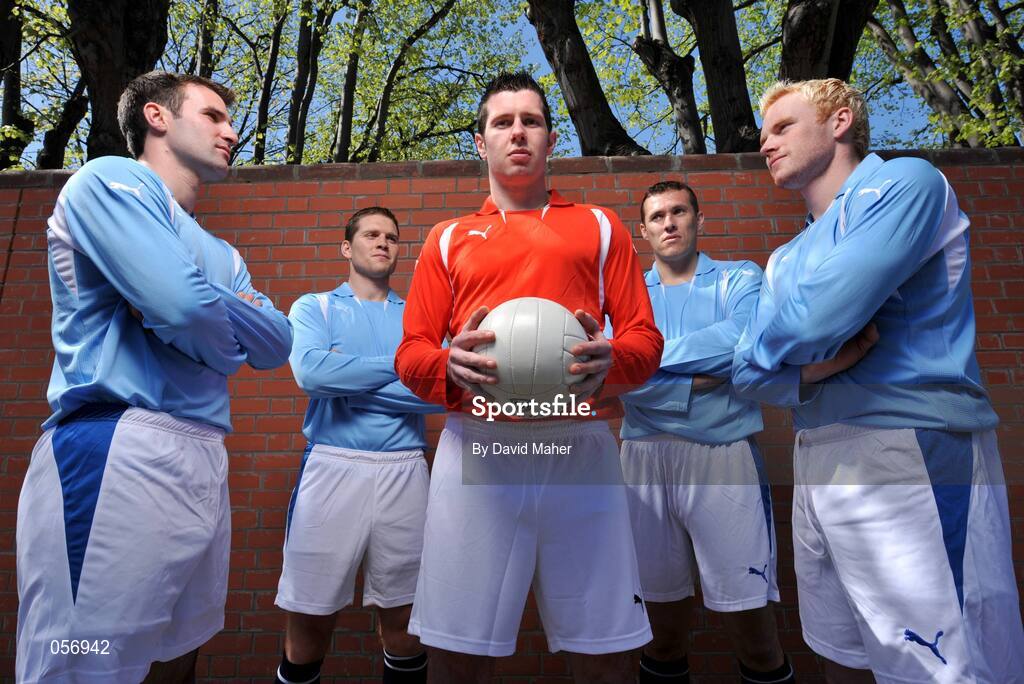 14 August 2008; Tyrone’s Sean Cavanagh finds himself surrounded by Dublin players, from left, Bryan Cullen, Conal Keaney, Ciaran Whelan and Mark Vaughan at a Puma GAA photocall to announce the new King XL football boot and Park Kit programme, ahead of this weekend’s All Ireland football quarter final between Tyrone and Dublin in Croke Park. Lesson Street, Dublin. Picture credit; David Maher / SPORTSFILE