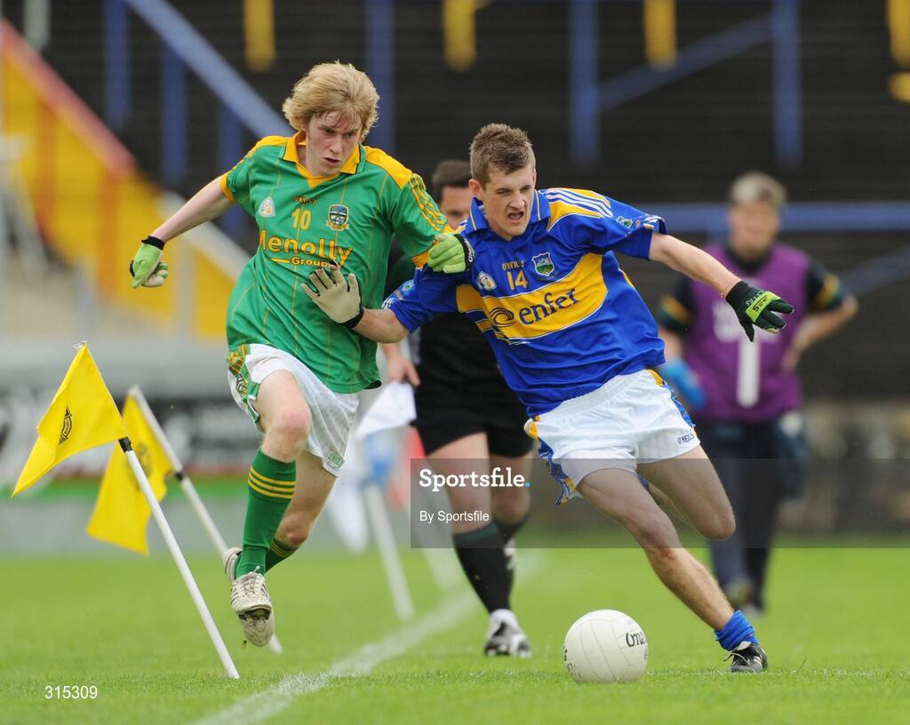 9 August 2008; Daire Smyth, Meath, in action against Paul Horan, Tipperary. ESB GAA Football All-Ireland Minor Championship Quarter-Final, Meath v Tipperary, O'Moore Park, Portlaoise, Co Laois. Photo by Sportsfile