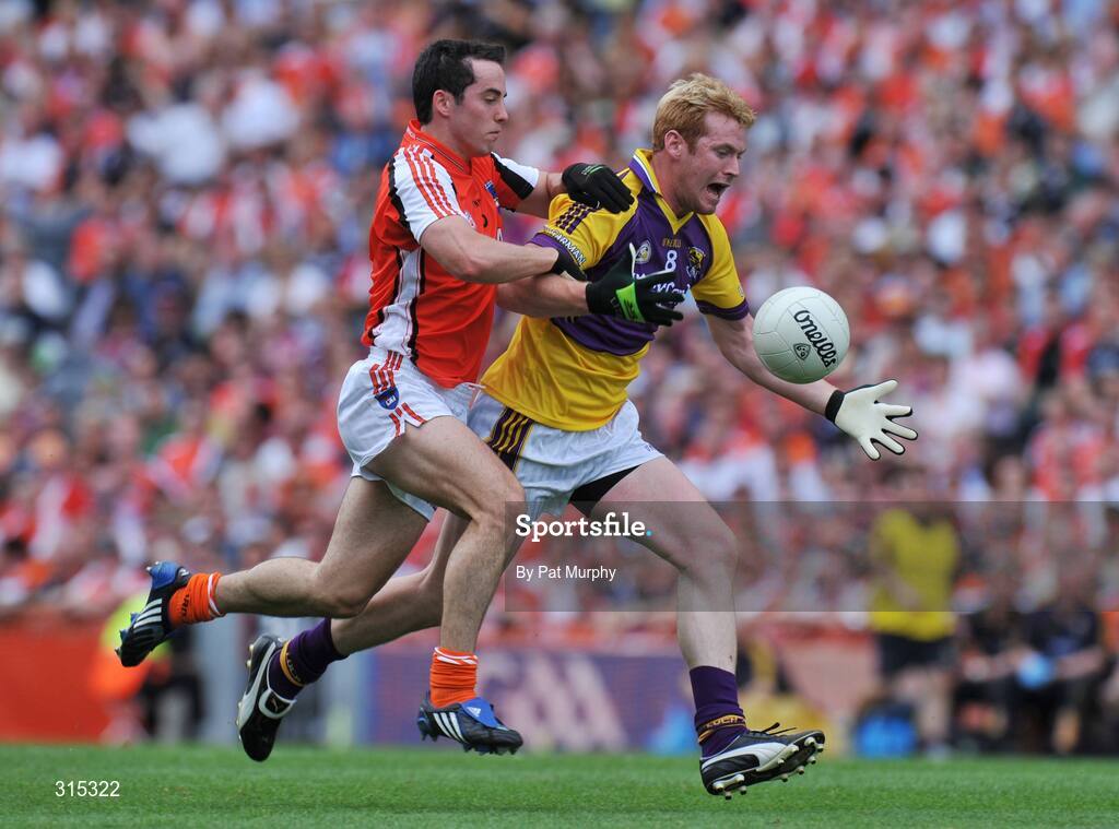 9 August 2008; Eric Bradley, Wexford, in action against Aaron Kernan, Armagh. GAA Football All-Ireland Senior Championship Quarter-Final, Armagh v Wexford, Croke Park, Dublin. Picture credit: Pat Murphy / SPORTSFILE