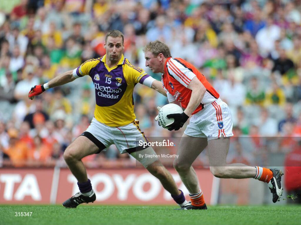 9 August 2008; Francie Bellew, Armagh, in action against Mattie Forde, Wexford. GAA Football All-Ireland Senior Championship Quarter-Final, Armagh v Wexford, Croke Park, Dublin. Picture credit: Stephen McCarthy / SPORTSFILE