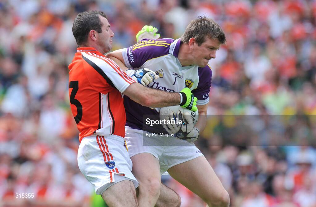 9 August 2008; Anthony Masterson, Wexford, in action against Steven McDonnell, Armagh. GAA Football All-Ireland Senior Championship Quarter-Final, Armagh v Wexford, Croke Park, Dublin. Picture credit: Pat Murphy / SPORTSFILE