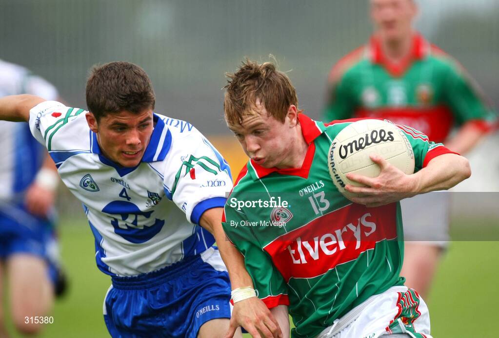 9 August 2008; Daniel O'Hara, Mayo, in action against Sam Dooney, Monaghan. ESB GAA Football All-Ireland Minor Championship Quarter-Final, Mayo v Monaghan, Pearse Park, Longford. Picture credit: Oliver McVeigh / SPORTSFILE
