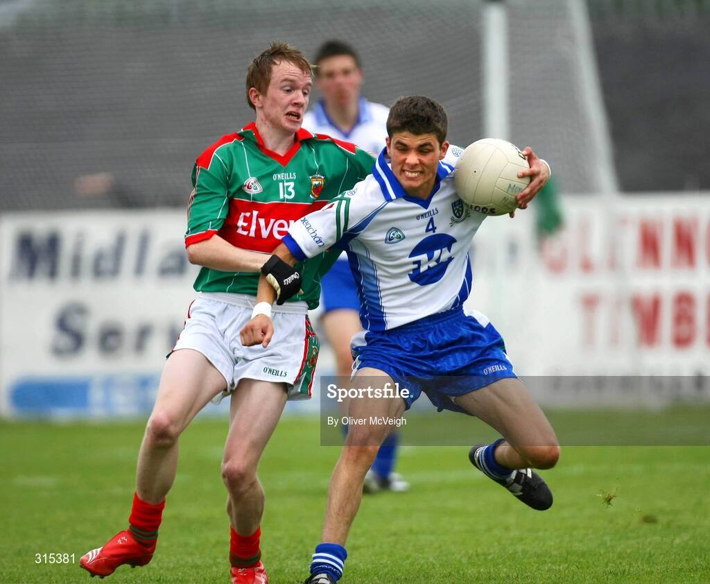 9 August 2008; Sam Dooney, Monaghan, in action against Daniel O'Hara, Mayo. ESB GAA Football All-Ireland Minor Championship Quarter-Final, Mayo v Monaghan, Pearse Park, Longford. Picture credit: Oliver McVeigh / SPORTSFILE