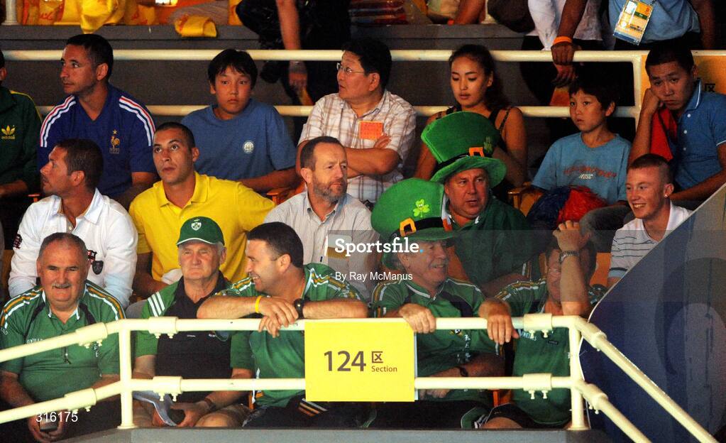 14 August 2008; Sean Kelly, centre, Executive Chairman of the Irish Institute of Sport watches the John Joe Joyce, Ireland v Felix Diaz, Dominican Republic, 'round of 16' Light welter weight, 64 kg, contest. Beijing 2008 - Games of the XXIX Olympiad, Beijing Workers Gymnasium, Olympic Green, Beijing, China. Picture credit: Ray McManus / SPORTSFILE