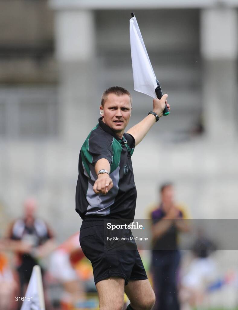9 August 2008; Linesman Rory Hickey, Clare. GAA Football All-Ireland Senior Championship Quarter-Final, Armagh v Wexford, Croke Park, Dublin. Picture credit: Stephen McCarthy / SPORTSFILE