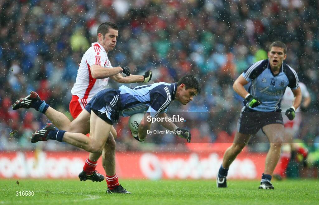 16 August 2008; Diarmuid Connolly, Dublin, in action against Philip Jordan, Tyrone. GAA Football All-Ireland Senior Championship Quarter-Final, Dublin v Tyrone, Croke Park, Dublin. Picture credit: Oliver McVeigh / SPORTSFILE