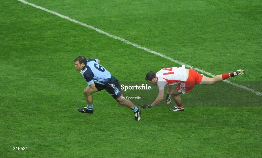 16 August 2008; Bryan Cullen, Dublin, in action against Sean Cavanagh, Tyrone. GAA Football All-Ireland Senior Championship Quarter-Final, Dublin v Tyrone, Croke Park, Dublin. Photo by Sportsfile