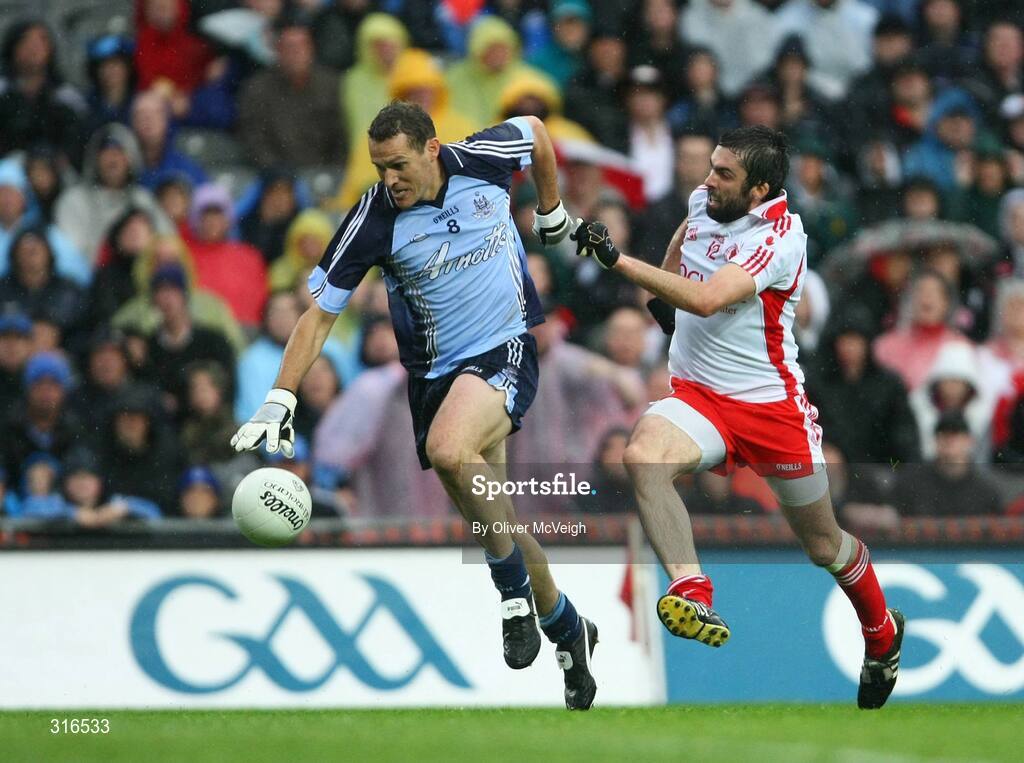 16 August 2008; Ciaran Whelan, Dublin, in action against Joe McMahon, Tyrone. GAA Football All-Ireland Senior Championship Quarter-Final, Dublin v Tyrone, Croke Park, Dublin. Picture credit: Oliver McVeigh / SPORTSFILE