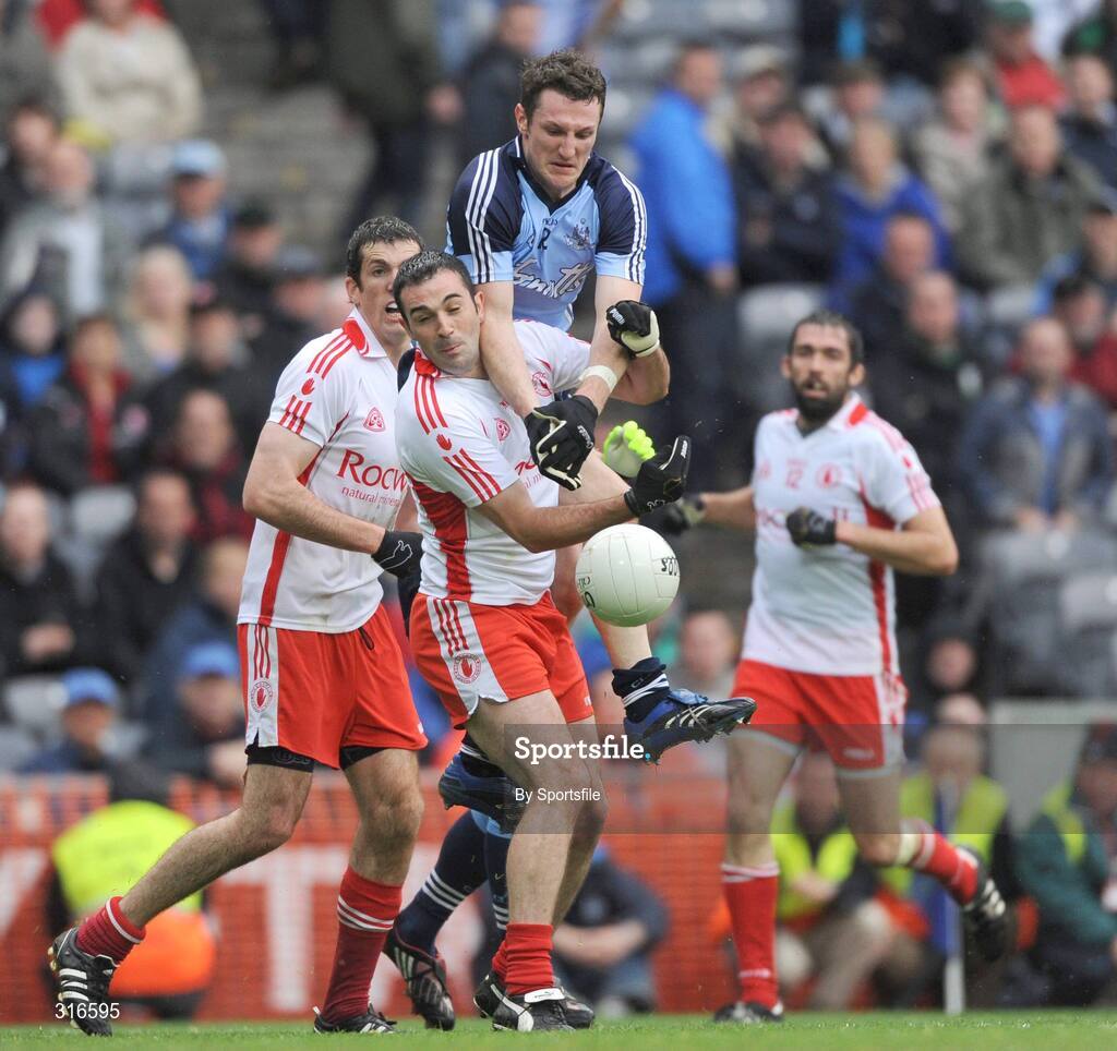 16 August 2008; Ryan Mellon, Tyrone, in action against Kevin Bonner, Dublin. GAA Football All-Ireland Senior Championship Quarter-Final, Dublin v Tyrone, Croke Park, Dublin. Photo by Sportsfile