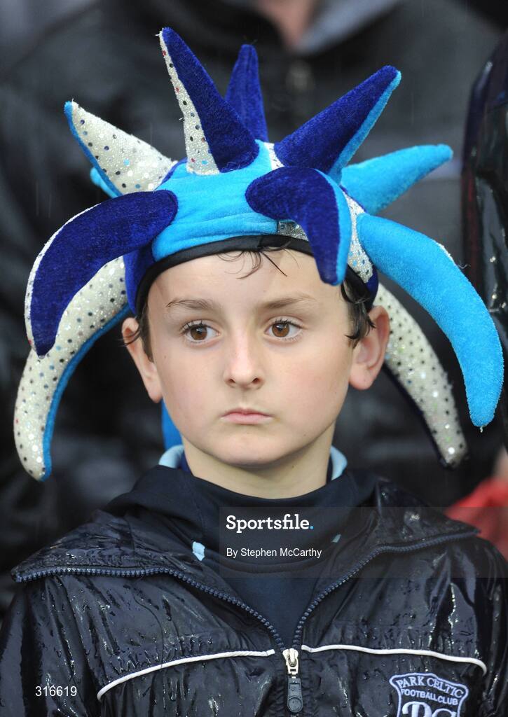 16 August 2008; A young dejected Dublin supporter during the final moments of the match. GAA Football All-Ireland Senior Championship Quarter-Final, Dublin v Tyrone, Croke Park, Dublin. Picture credit: Stephen McCarthy / SPORTSFILE