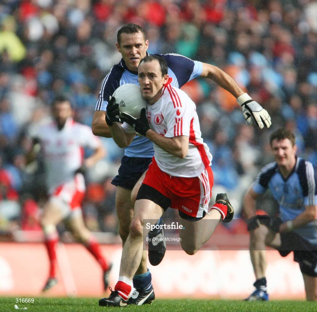 16 August 2008; Brian Dooher, Tyrone, in action against Ciaran Whelan, Dublin. GAA Football All-Ireland Senior Championship Quarter-Final, Dublin v Tyrone, Croke Park, Dublin. Picture credit: Oliver McVeigh / SPORTSFILE
