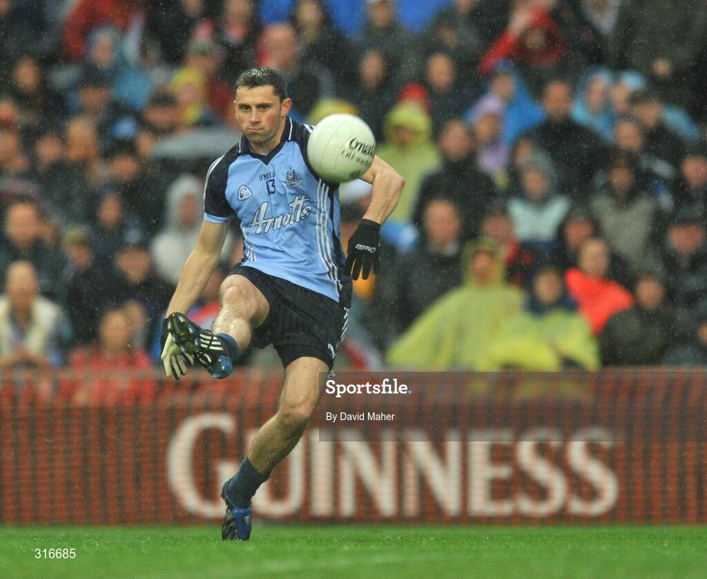 16 August 2008; Alan Brogan, Dublin, in action against Tyrone. GAA Football All-Ireland Senior Championship Quarter-Final, Dublin v Tyrone, Croke Park, Dublin. Picture credit: David Maher / SPORTSFILE