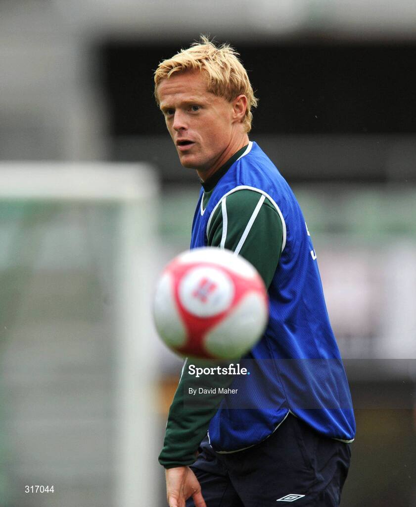 18 August 2008; Republic of Ireland's Damien Duff during squad training. Bislett Stadium, Oslo, Norway. Picture credit: David Maher / SPORTSFILE