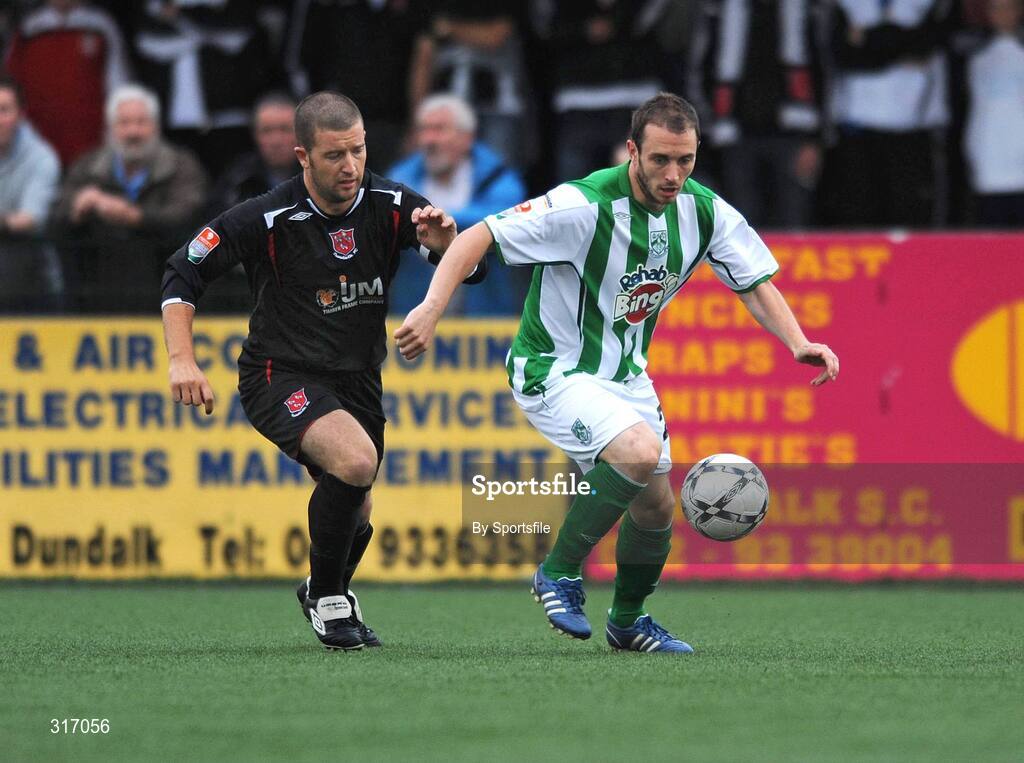 18 August 2008; Aidan O'Keeffe, Bray Wanderers, in action against John Flanagan, Dundalk. FAI Ford Cup Fourth Round Replay, Dundalk v Bray Wanderers, Oriel Park, Dundalk, Co. Louth. Photo by Sportsfile