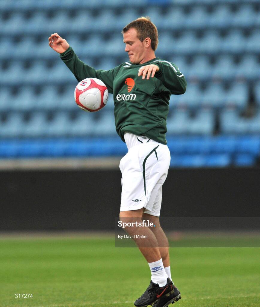 19 August 2008;  Glenn Whelan, Republic of Ireland, during squad training. Ullevall Stadium, Oslo, Norway. Picture credit: David Maher / SPORTSFILE