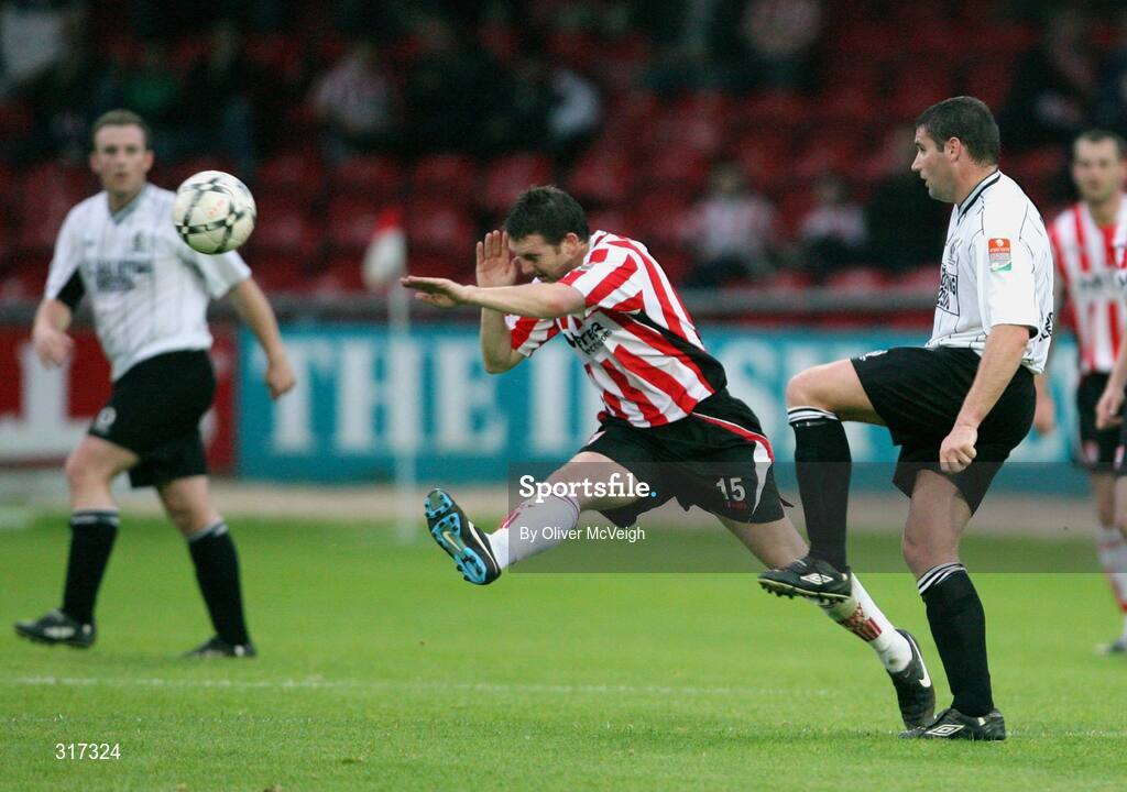 19 August 2008; Colin Fortune, Kildare County, in action against Kevin Deery, Derry City. FAI Ford Cup Fourth Round, Derry City v Kildare County, Brandywell, Derry. Picture credit: Oliver McVeigh / SPORTSFILE