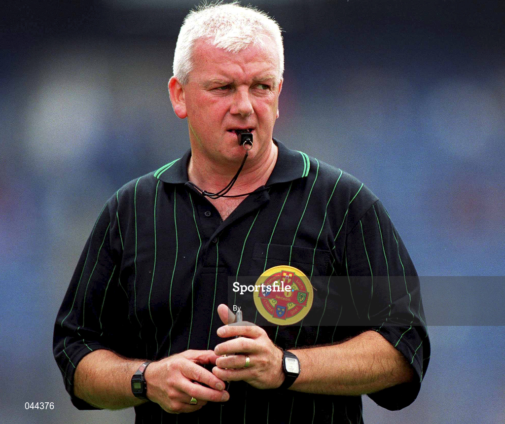 30 July 2000; Jim Smith, GAA Referee. Picture credit; Ray McManus/SPORSTFILE