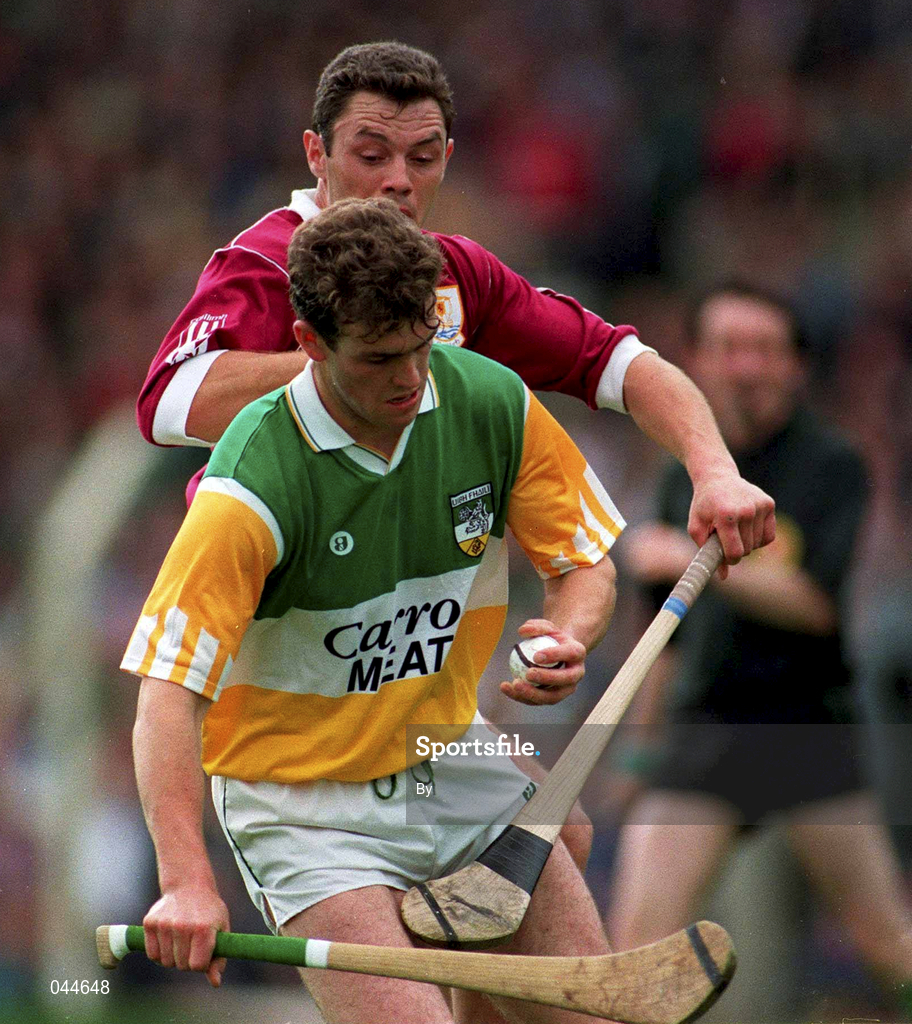 7 August 1994; Offaly's Kevin Martin in action against Galway's Justin Campbell. Offaly v Galway, All-Ireland Senior Hurling Championship semi-finals, Croke Park, Dublin. Picture credit; Ray McManus/SPORTSFILE
