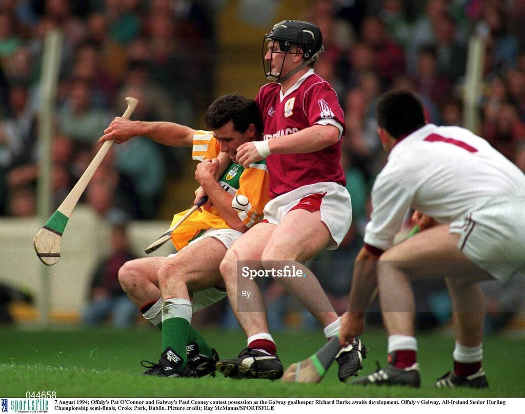 7 August 1994; Offaly's Pat O'Connor and Galway's Paul Cooney contest possession as the Galway goalkeeper Richard Burke awaits development. Offaly v Galway, All-Ireland Senior Hurling Championship semi-finals, Croke Park, Dublin. Picture credit; Ray McManus/SPORTSFILE