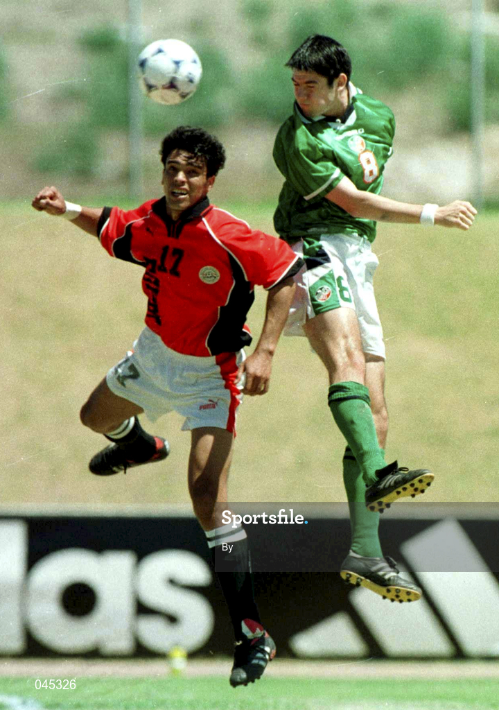 1 February 1999; Republic of Ireland's Dave McMahon in action against Egypt's, Mohamed Kaled, in Group A of the U.17 Meridian Cup. The Bellville stadium, Capetown, South Africa. Soccer. Picture credit David Maher/SPORTSFILE
