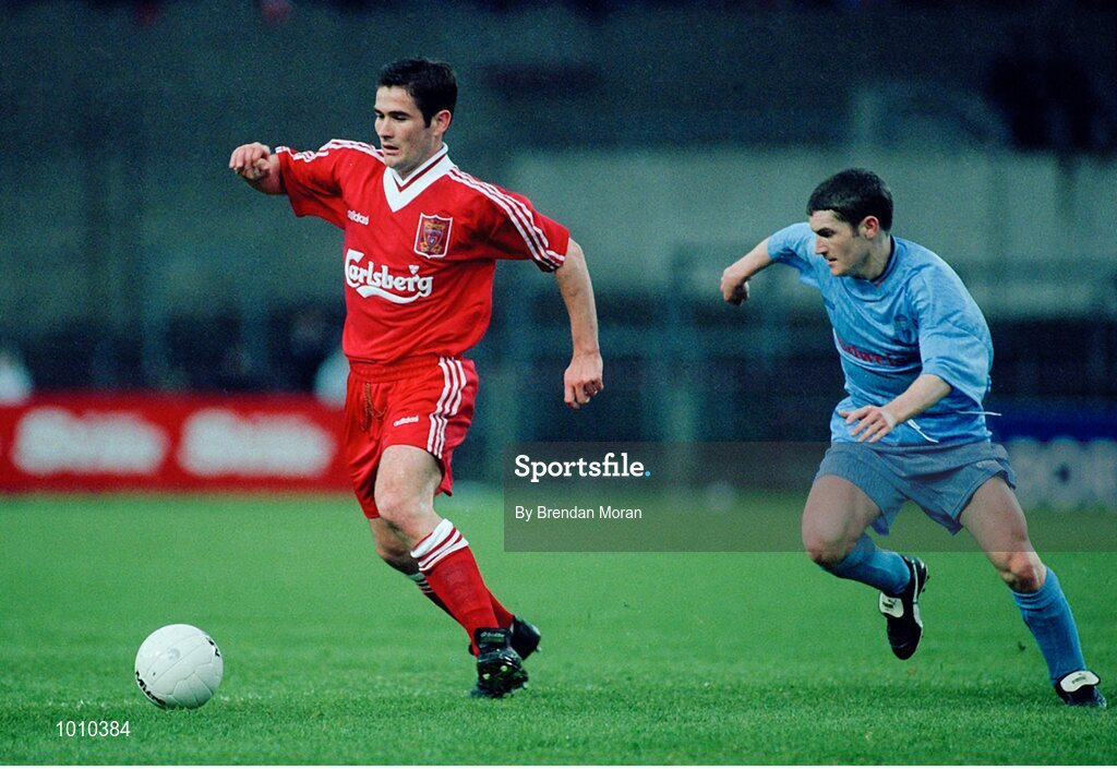 16 May 1995; Nigel Clough of Liverpool in action during the pre-season friendly match between UCD and Liverpool at Lansdowne Road in Dublin. Photo By Brendan Moran/Sportsfile