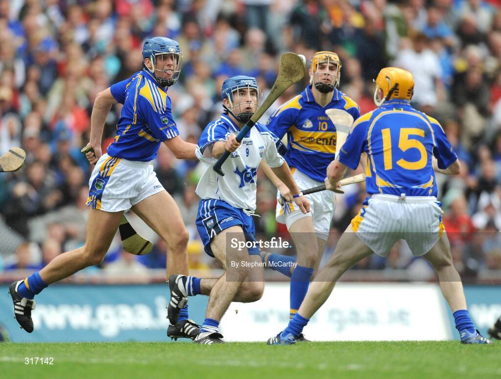 17 August 2008; Jamie Nagle, Waterford, in action against Hugh Maloney, left, Seamus Callinan, and Lar Corbert, 15, Tipperary. GAA Hurling All-Ireland Senior Championship Semi-Final, Tipperary v Waterford, Croke Park, Dublin. Picture credit: Stephen McCarthy / SPORTSFILE