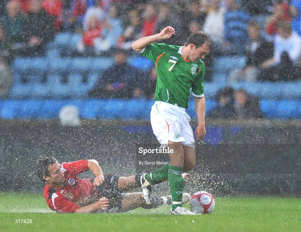 20 August 2008; Aiden McGeady, Republic of Ireland, in action against Kristofer Haestad, Norway. International Friendly, Norway v Republic of Ireland, Ullevall Stadium, Oslo, Norway. Picture credit: David Maher / SPORTSFILE