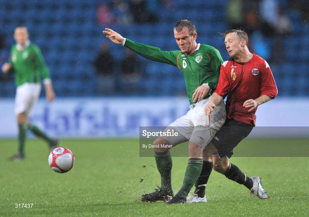 20 August 2008; Glenn Whelan, Republic of Ireland, in action against  Fredrik Winsnes, Norway. International Friendly, Norway v Republic of Ireland, Ullevall Stadium, Oslo, Norway. Picture credit: David Maher / SPORTSFILE