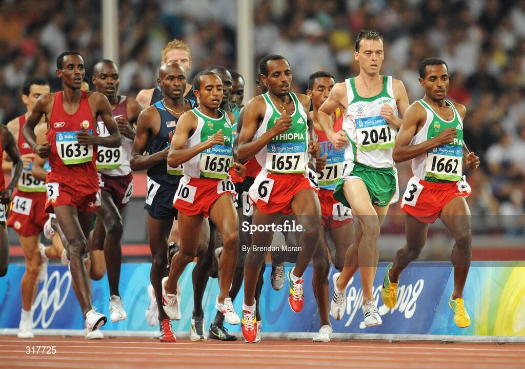 22 August 2008; Alistair Cragg, 2041, Ireland, in action during the Men's 5000m Final, which he failed to finish. Beijing 2008 - Games of the XXIX Olympiad, National Stadium, Olympic Green, Beijing, China. Picture credit: Brendan Moran / SPORTSFILE