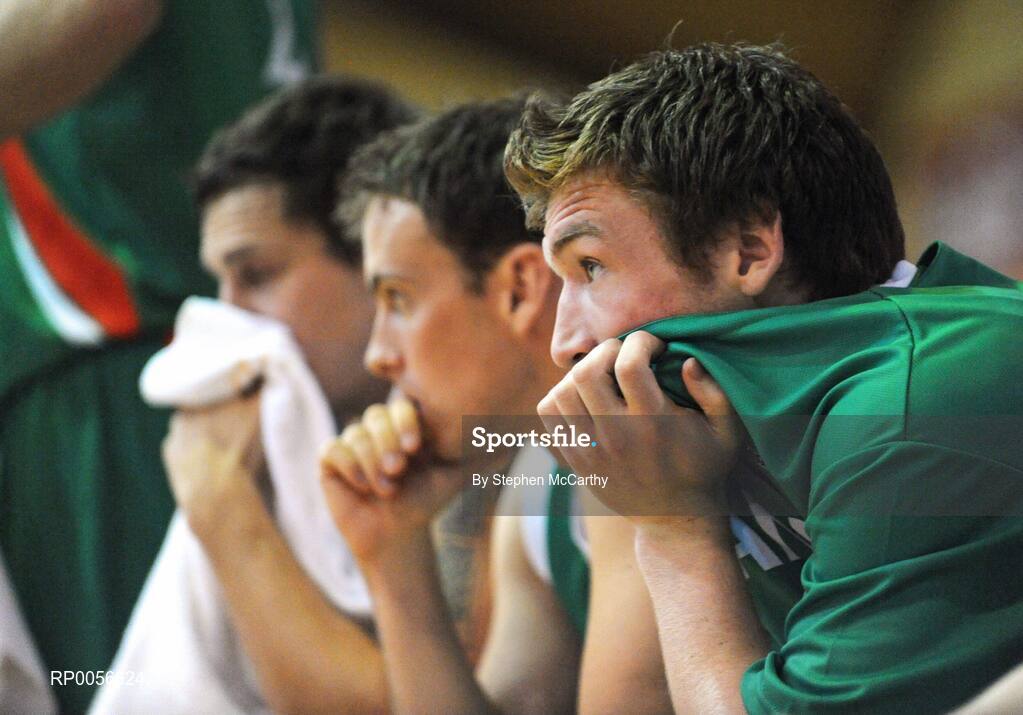 21 August 2008; A nervous Ireland bench during the final moments of the game. Emerald Hoops Day 1, Ireland v Notre Dame, National Basketball Arena, Tallaght, Dublin. Picture credit: Stephen McCarthy / SPORTSFILE