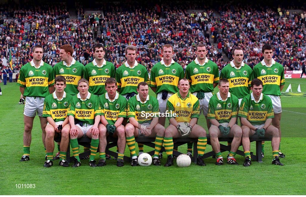 24 September 2000: The Kerry team, left to right, Darragh Ó Sé, Noel Kennelly, Tom O'Sullivan, Mike Hassett, Liam Hassett, Donal Daly, Johnny Crowley, Aodán Mac Gearailt, front row, left to right, Éamonn Fitzmaurice, Dara Ó Cinnéide, Mike Frank Russell, Séamus Moynihan, Declan O'Keeffe, Tomás Ó Sé, Michael McCarthy. Galway v Kerry, All Ireland Football Final, Croke Park, Dublin. Picture credit; Brendan Moran/SPORTSFILE