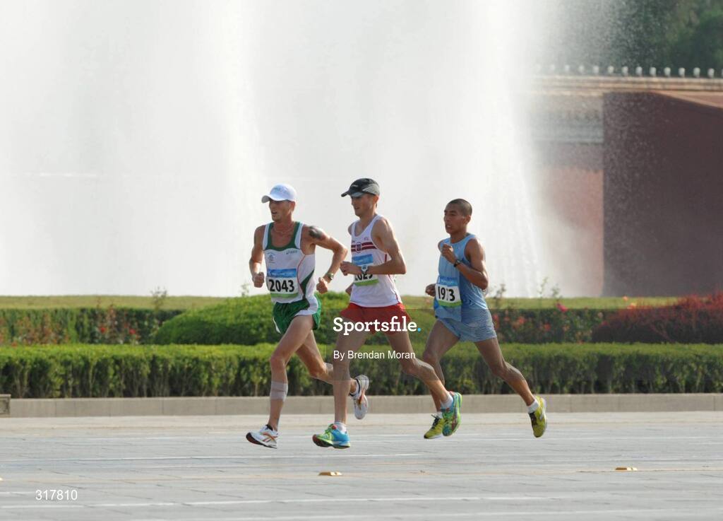 24 August 2008; Martin Fagan, 2043, Ireland, in action during the Men's Marathon which he failed to finish. Beijing 2008 - Games of the XXIX Olympiad, National Stadium, Olympic Green, Beijing, China. Picture credit: Brendan Moran / SPORTSFILE