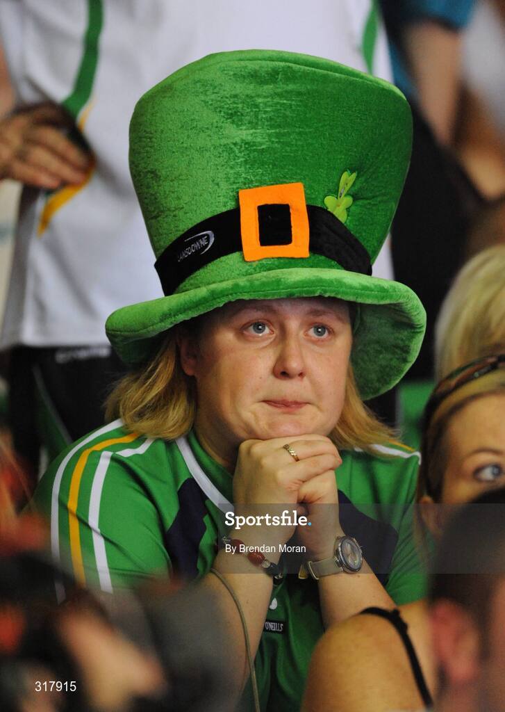 24 August 2008; An tearful Kenneth Egan fan watches him late in his Light Heavy weight Final. Beijing 2008 - Games of the XXIX Olympiad, Beijing Workers' Gymnasium, Olympic Green, Beijing, China. Picture credit: Brendan Moran / SPORTSFILE