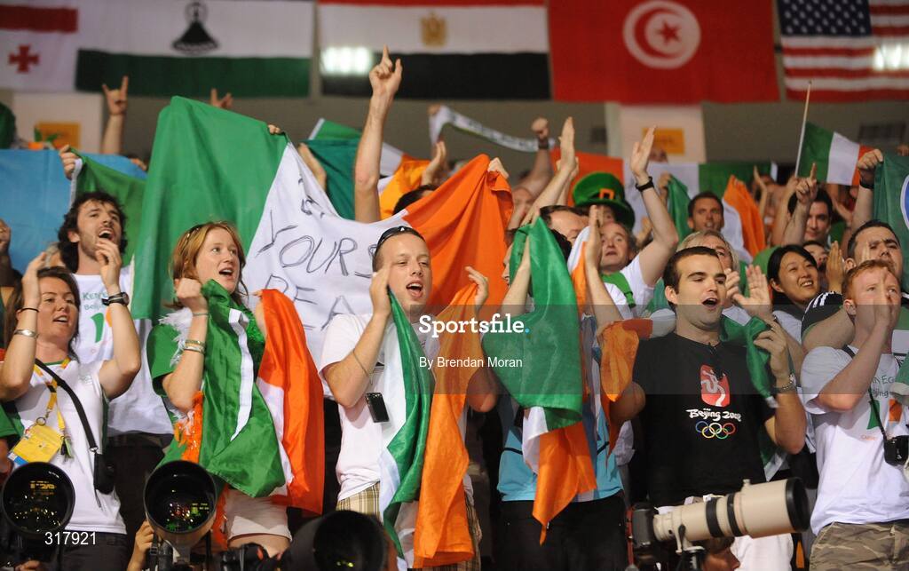 24 August 2008; Ireland fans cheer on Kenneth Egan during his Light Heavy weight Final. Beijing 2008 - Games of the XXIX Olympiad, Beijing Workers' Gymnasium, Olympic Green, Beijing, China. Picture credit: Brendan Moran / SPORTSFILE